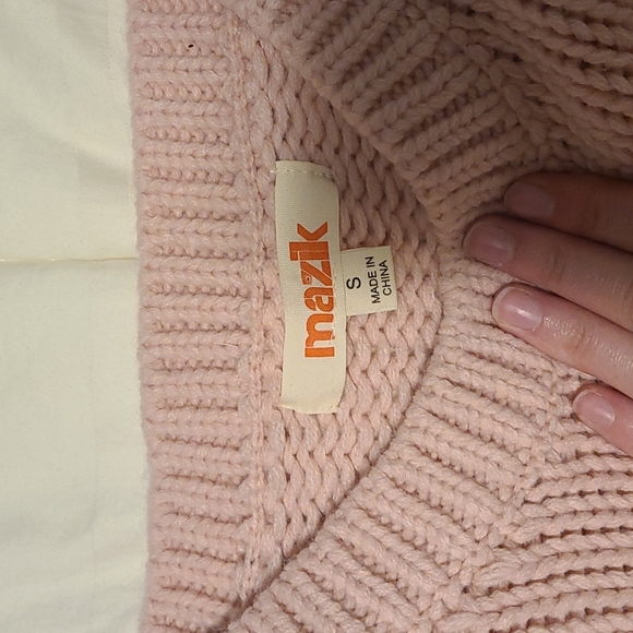 Heart Pompom sweater - Picture 2 of 4